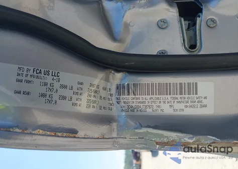 2018 Jeep Compass Latitude 4X4 from USA, damaged, VIN 3C4NJDBB4JT397872